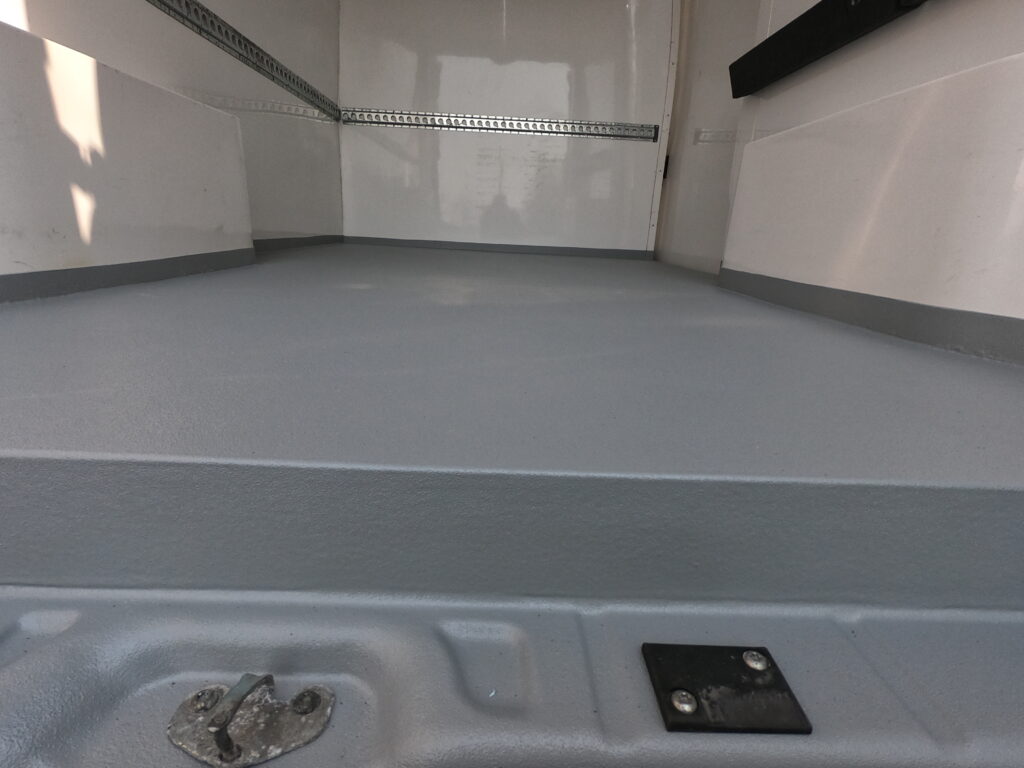 kravas furgona pārklājums Bullet Liner